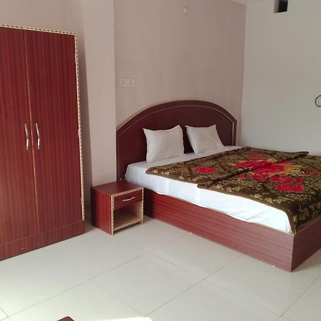 Happy Khajuraho Home Stay Extérieur photo
